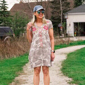 Embroidered Camo Print Tee Shirt Dress EUC
